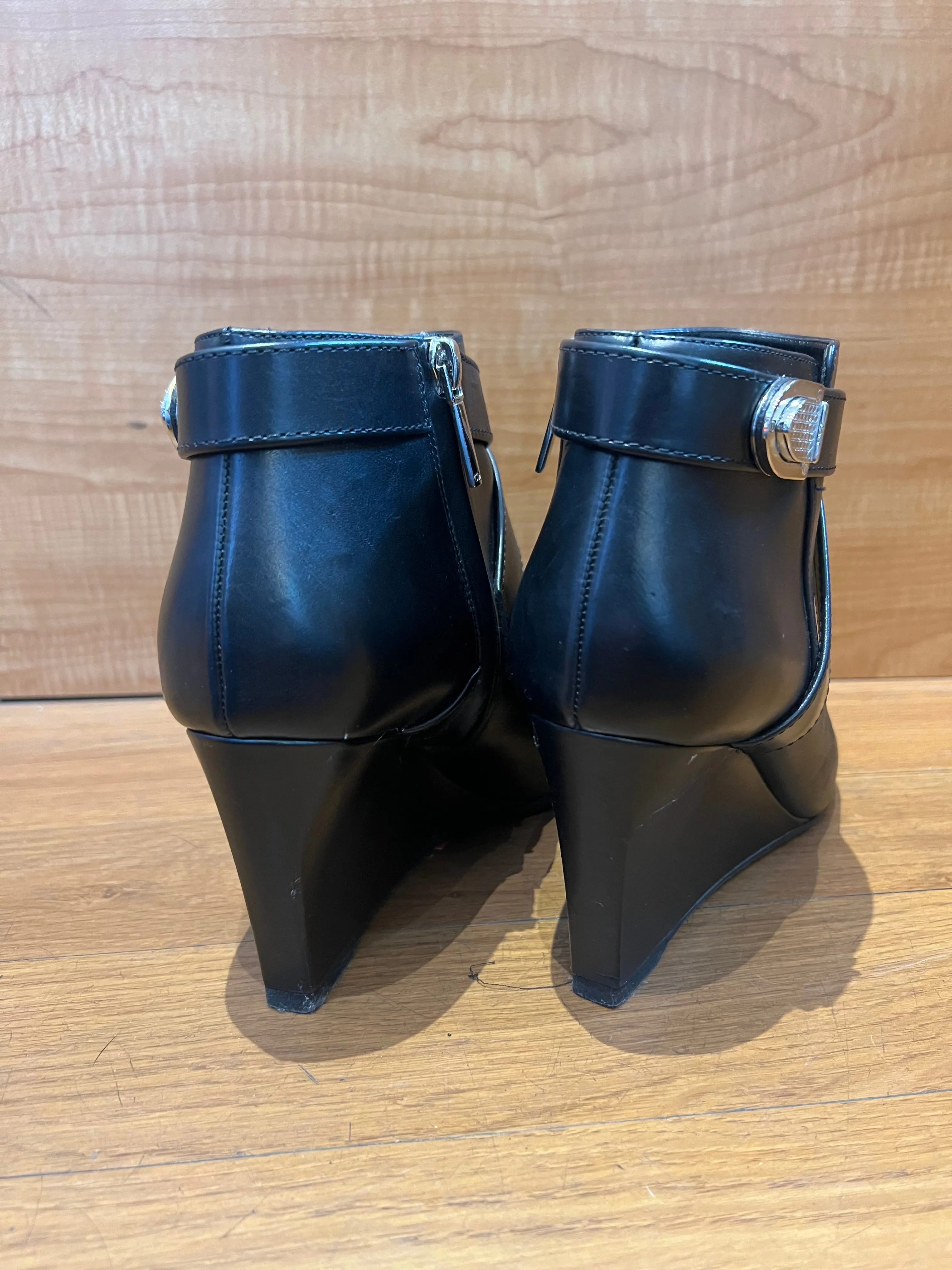 Christian Dior Boots Size 7.5