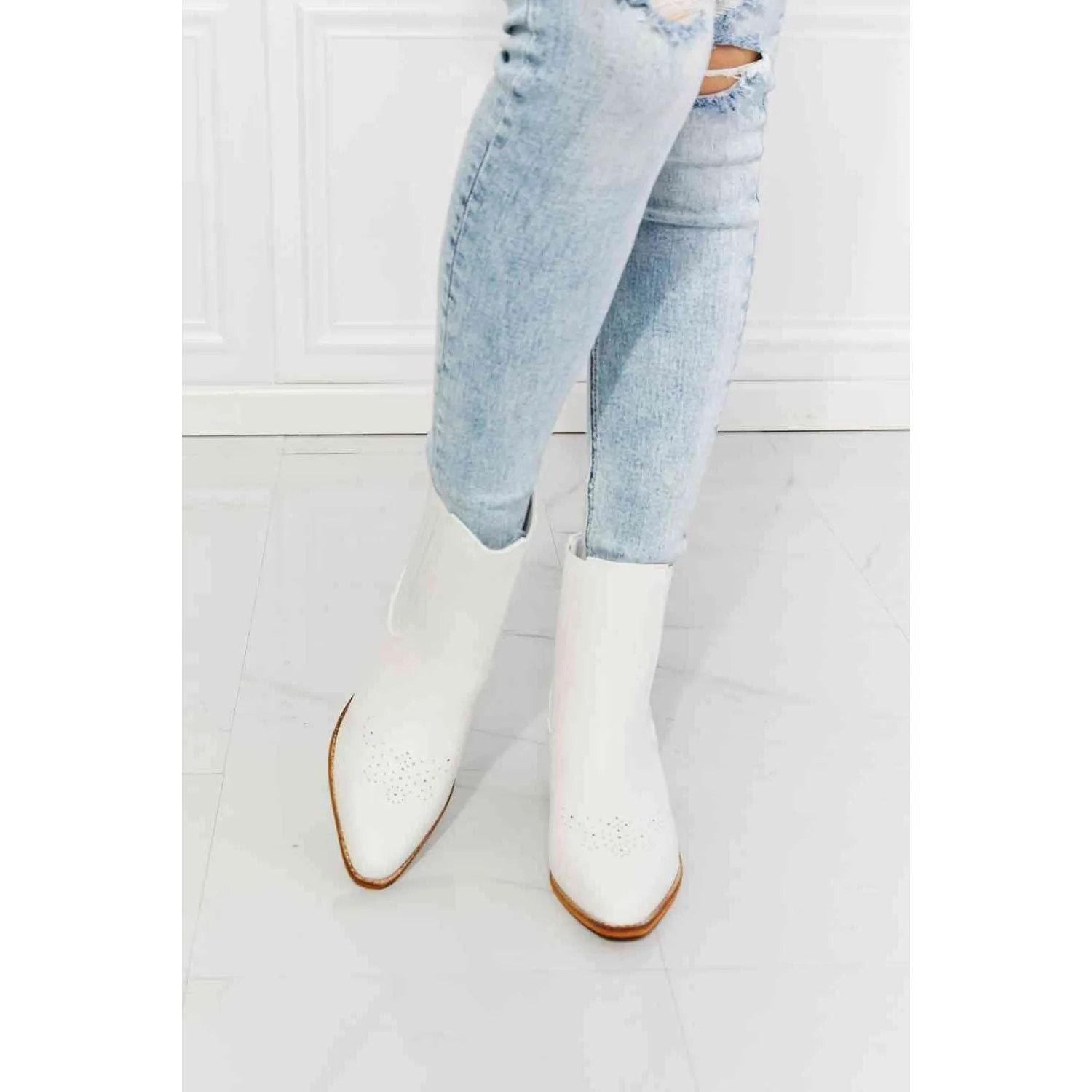 MMShoes Love the Journey Stacked Heel Chelsea Boot in White