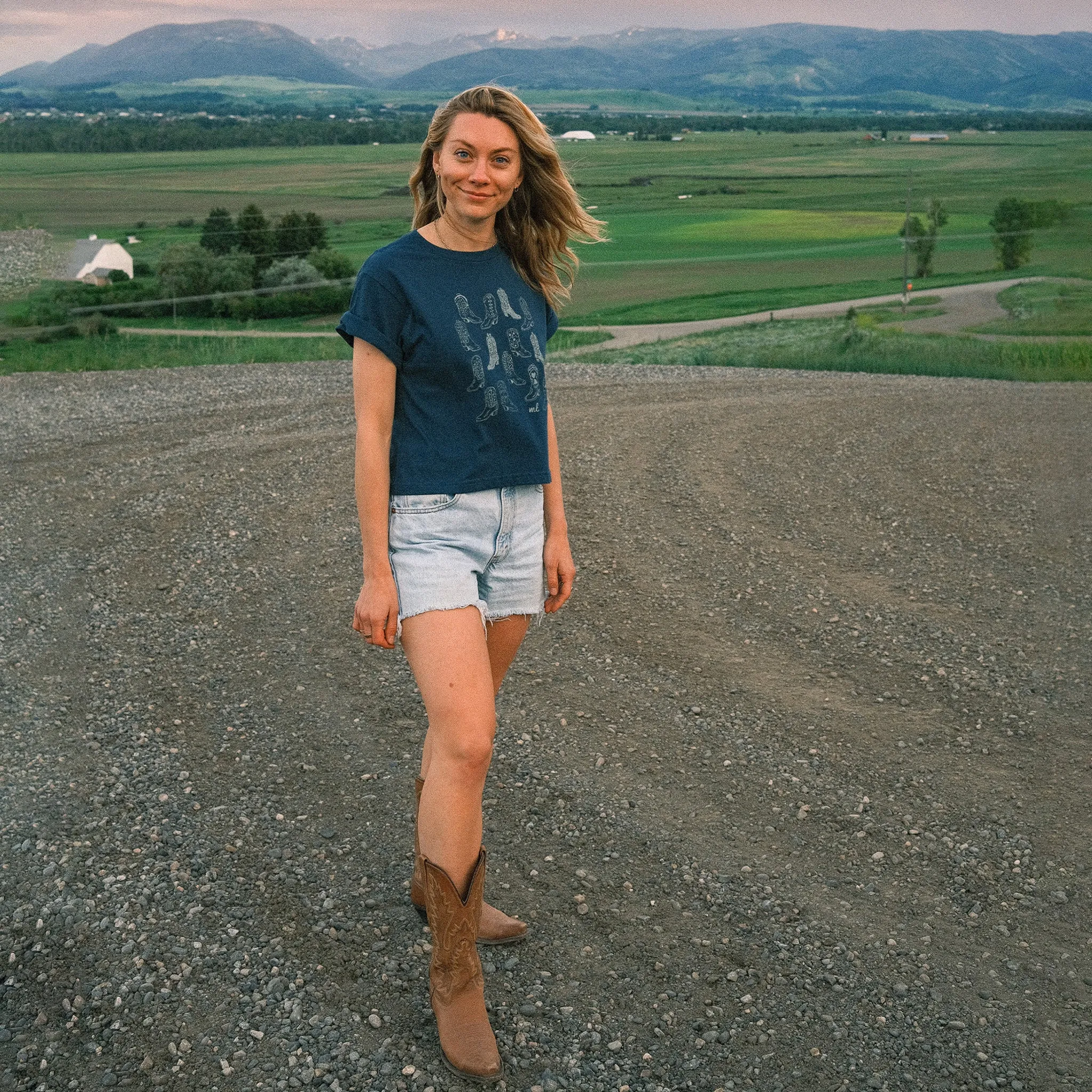 Vintage Boots MT Crop Tee