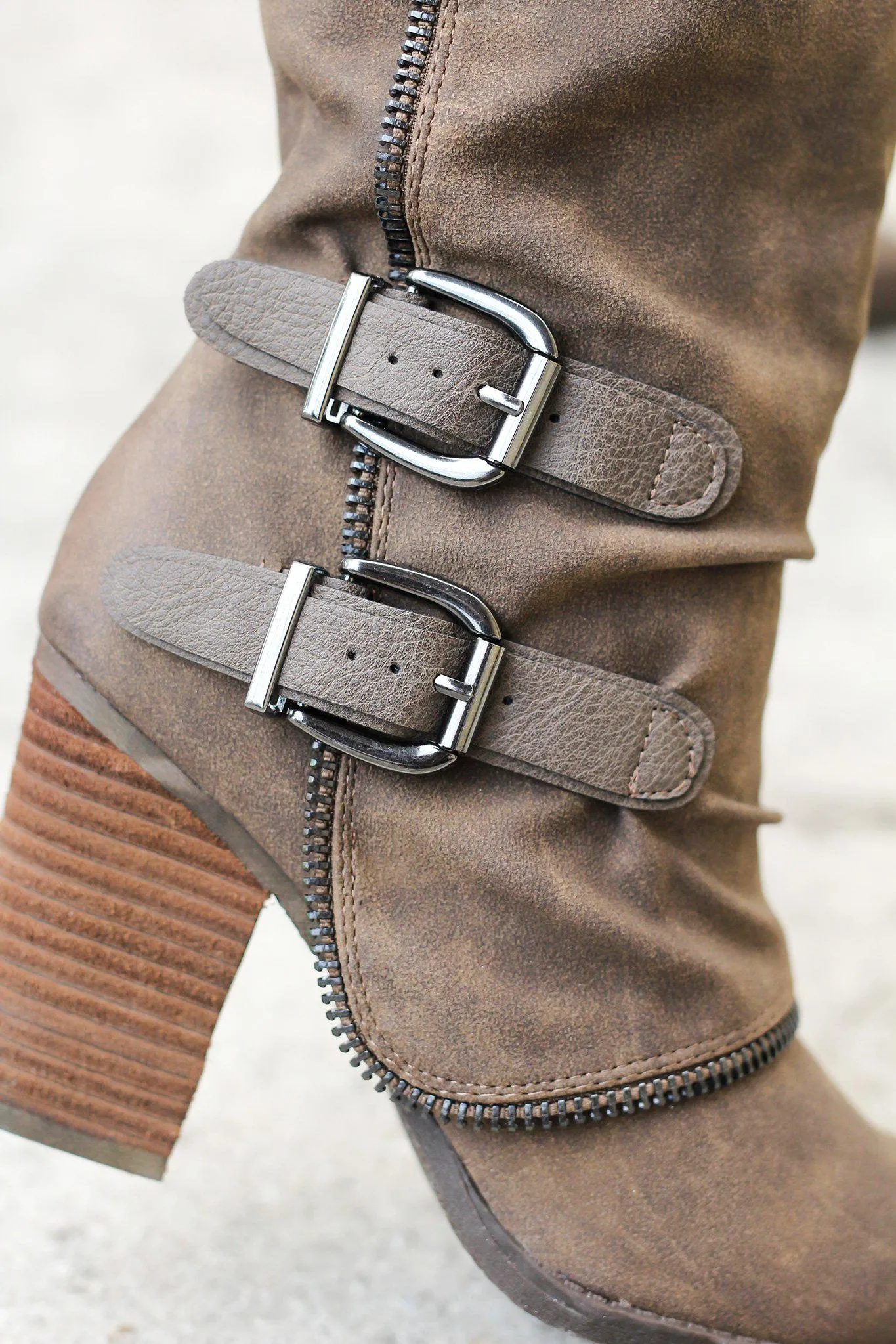 Volcan Taupe Boots